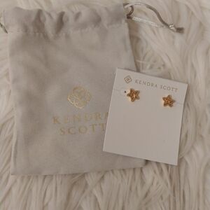 💖FIRM! NWT KENDRA SCOTT JAE STAR STUD EARRINGS WITH DUST BAG